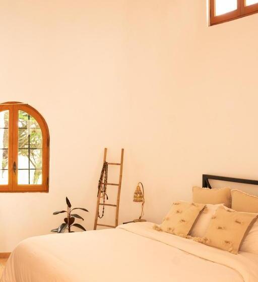 Bed and Breakfast Cas Besuro