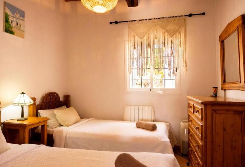 Bed and Breakfast Cas Besuro