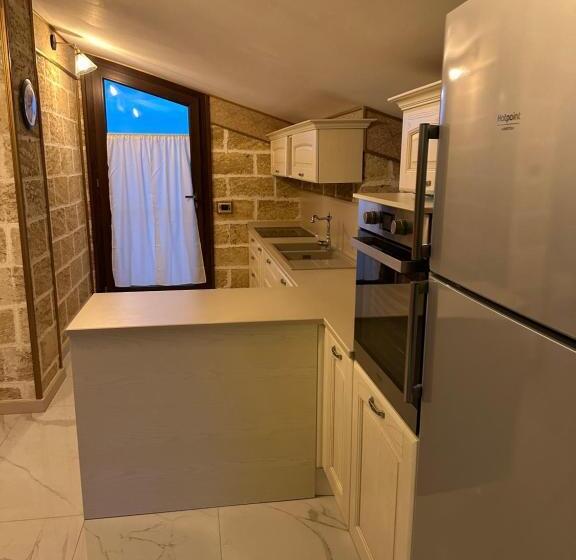 צימר Castlehawk Resort