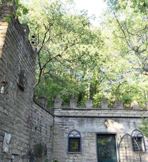 ベッドアンドブレックファースト Il Castello Nel Bosco