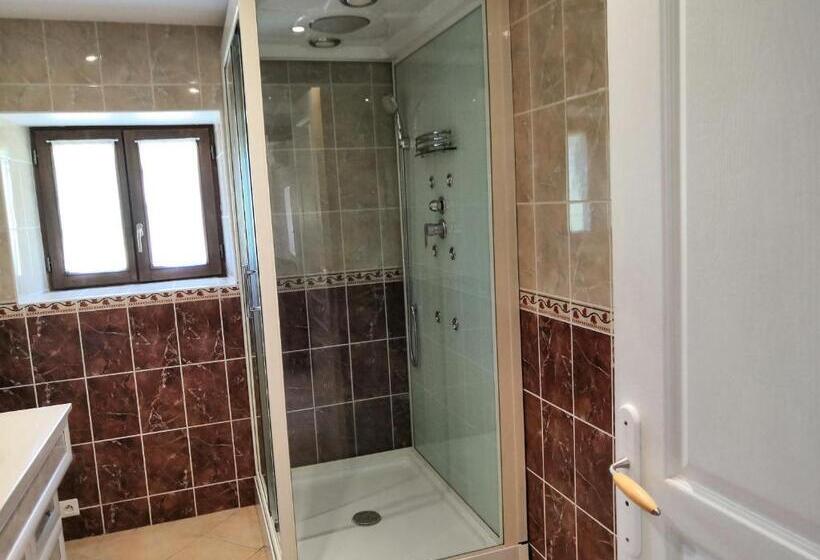 Bed and Breakfast La Marquise Penchée