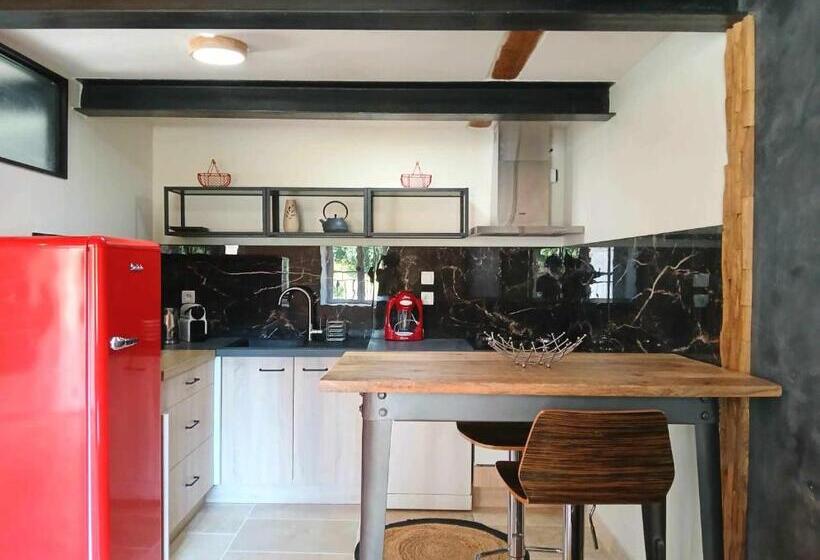 Bed and Breakfast Mas Leblanc Des Alpilles