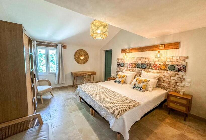 Bed and Breakfast Mas Leblanc Des Alpilles