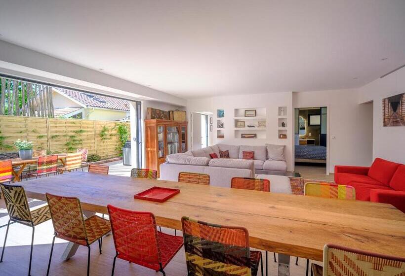 צימר Villa Poulpo