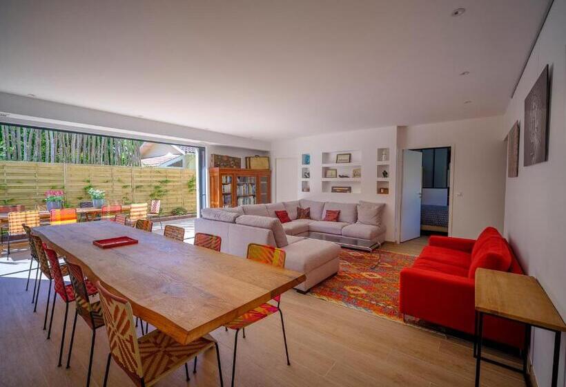 צימר Villa Poulpo