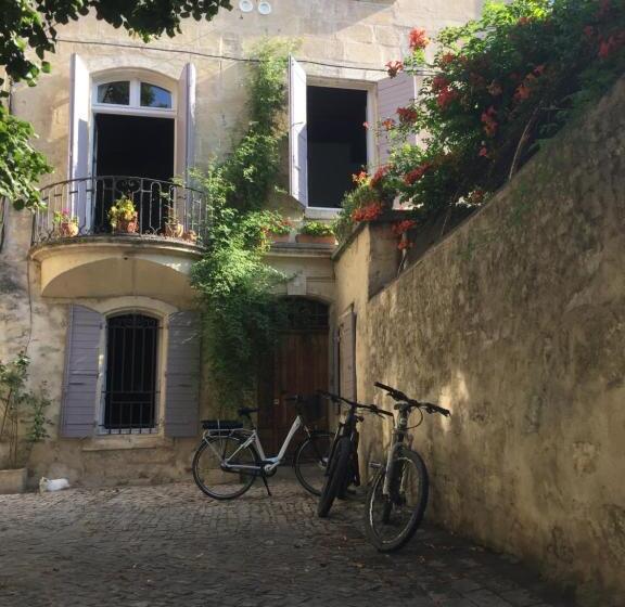مبيت وإفطار Zen Arena  Chambre D Hôtes De Charme à Coté Des Arènes