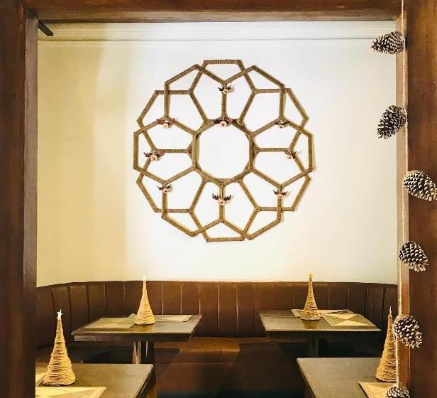 Celonese Hotel & Restaurant Kandy