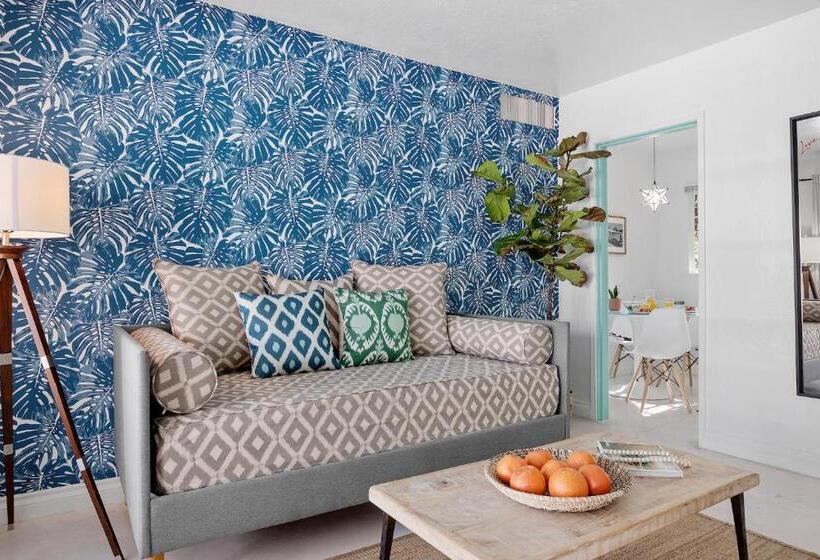 Designer Glam Hotel Near Downtown Fun And Vibey