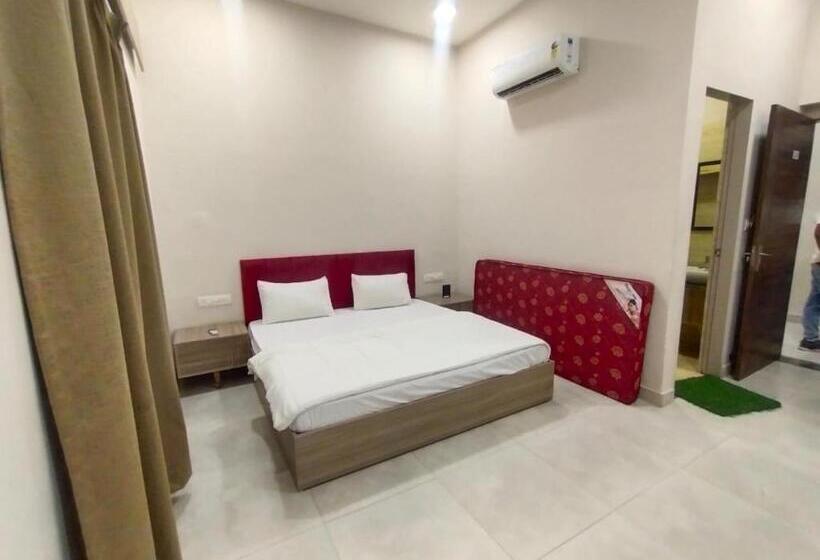 Hotel Amore Farms Kukas Jaipur