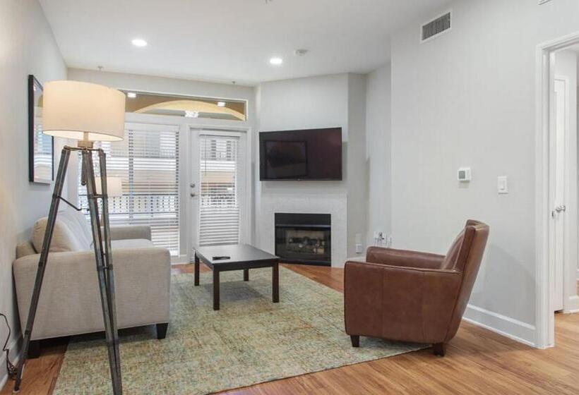 فنادق الكبسولة Central 2bedroom 5 Mins To Grove With Pool & Free Parking