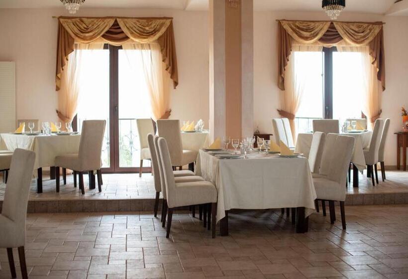 Отель Domeniile Negrea By Insieme Grand Resort