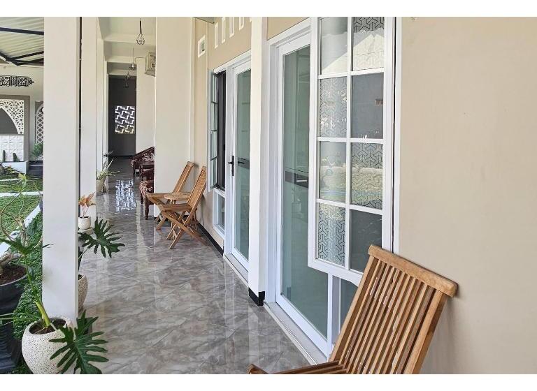 בית מלון כפרי Guest House Saqeena Syariah Near Blitar Park Redpartner