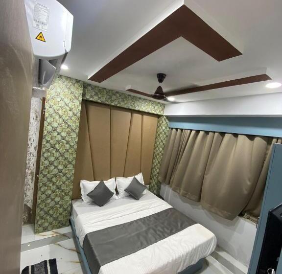 ホテル Hira Palace