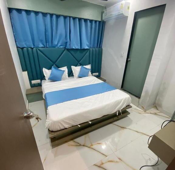 ホテル Hira Palace