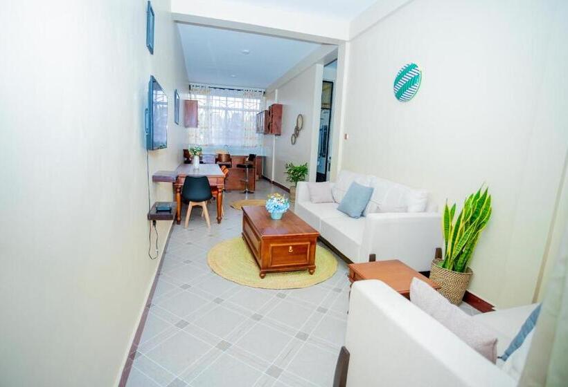 בית מלון כפרי Kilimanjaro Home Of Travelers