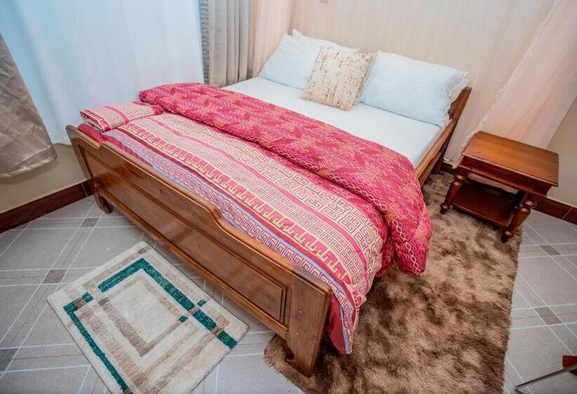 בית מלון כפרי Kilimanjaro Home Of Travelers