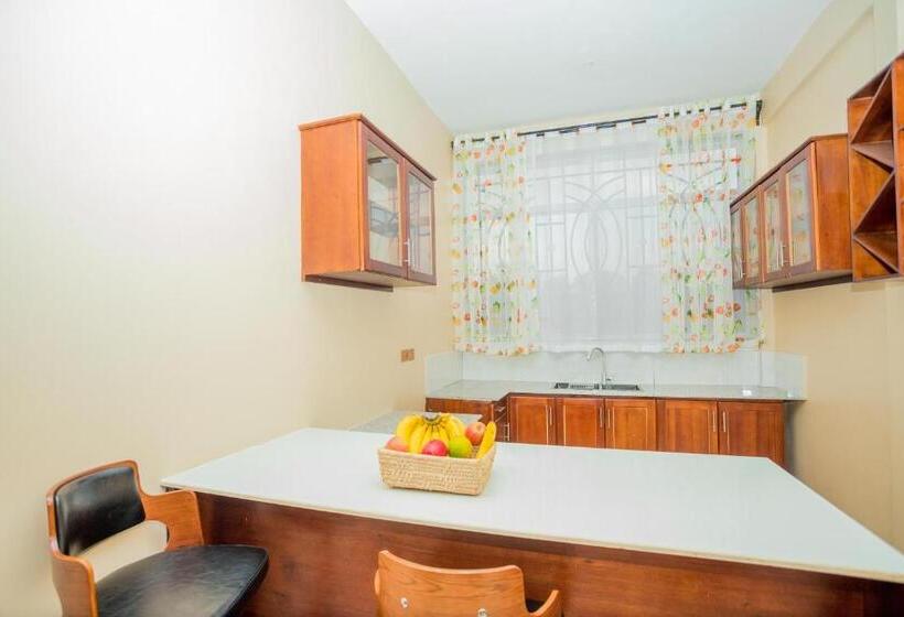 בית מלון כפרי Kilimanjaro Home Of Travelers