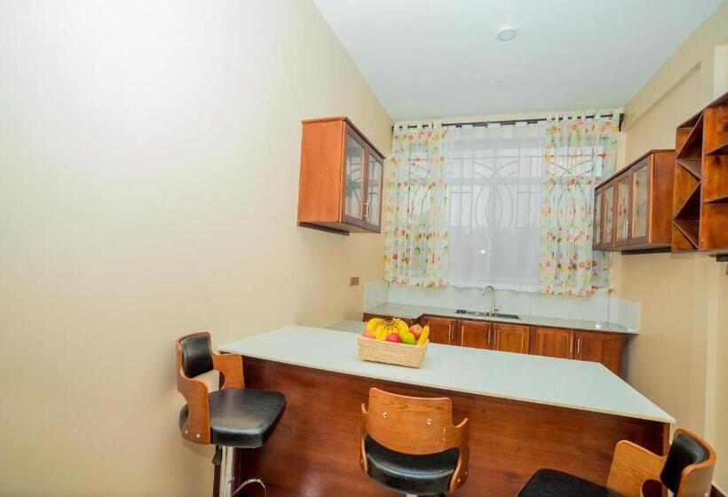 בית מלון כפרי Kilimanjaro Home Of Travelers