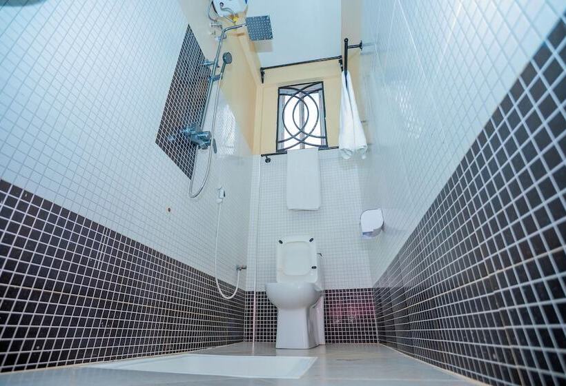 בית מלון כפרי Kilimanjaro Home Of Travelers