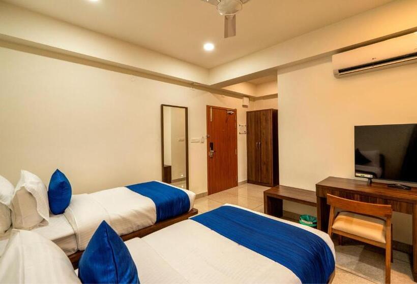 Отель Kumbanad Heritage