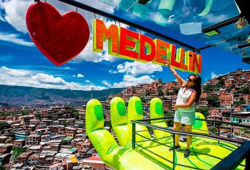 Отель La Bella Villa Medellin