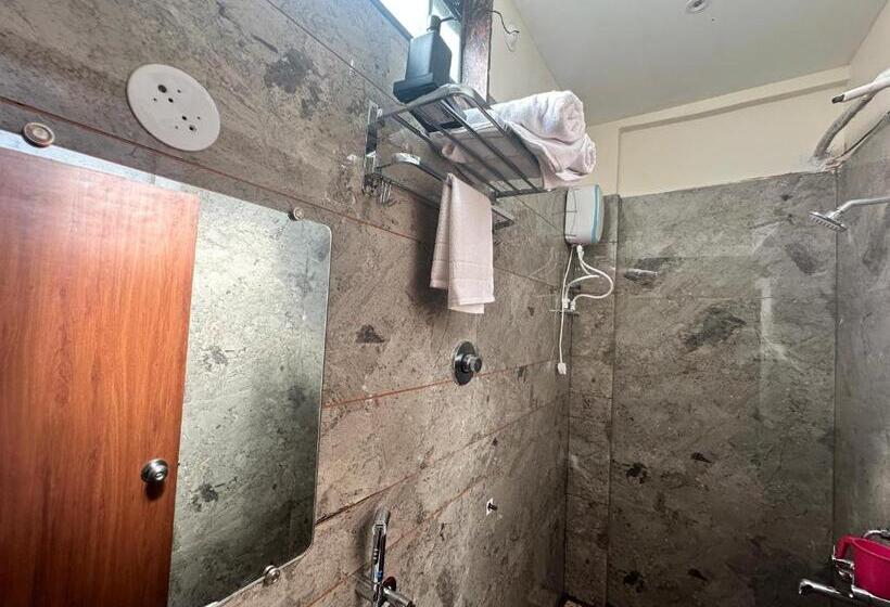 فندق Leo Deluxe & Suite Room