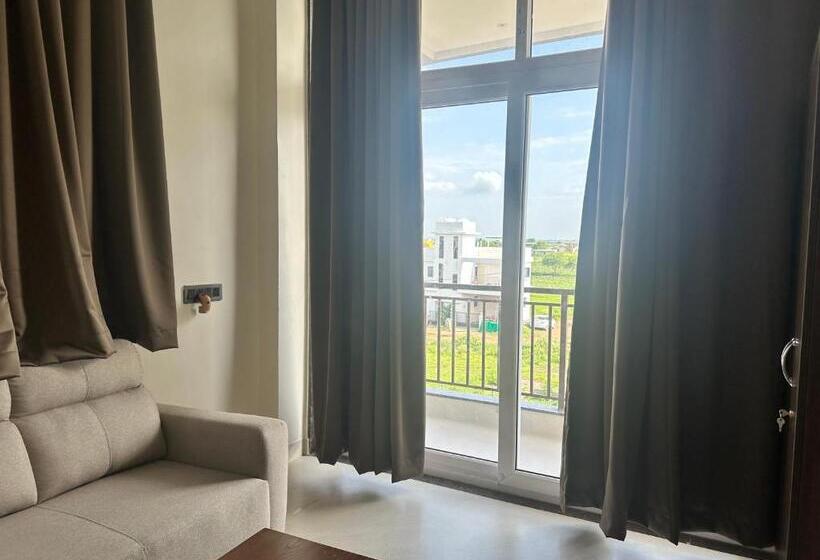 فندق Leo Deluxe & Suite Room