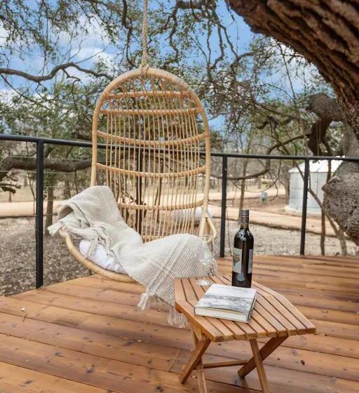 호텔 Live Oak Lodge