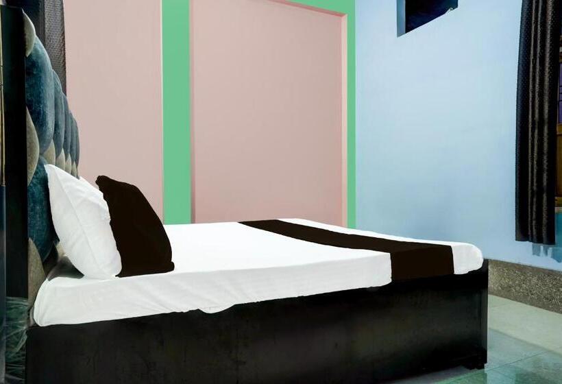 ホテル Oyo City Light