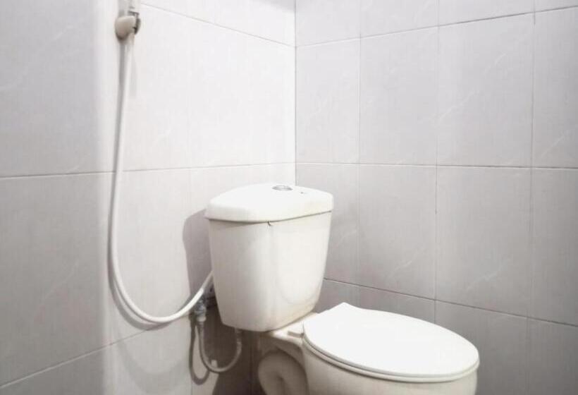 Отель Puspa Tiara Syar I Guci Mitra Reddoorz