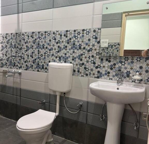 Отель Radiant Meadows