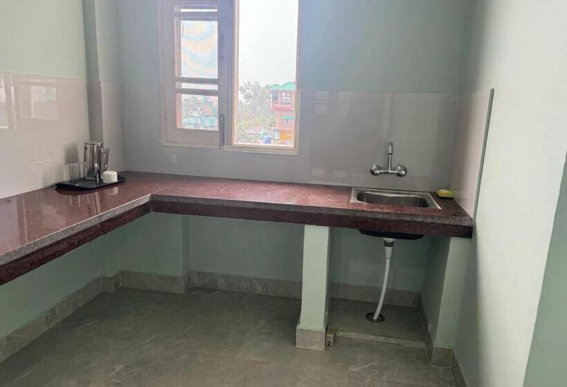 Отель Radiant Meadows