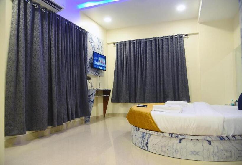 Hotel Smooth Checkin By Edition Blue