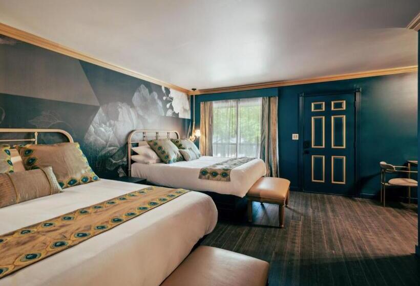 호텔 The Fainting Couch Boutique