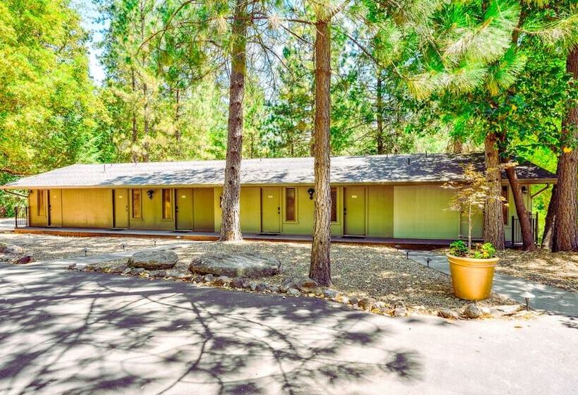 호텔 The Fainting Couch Boutique