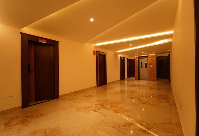 酒店 Tsr Vivitha Grand