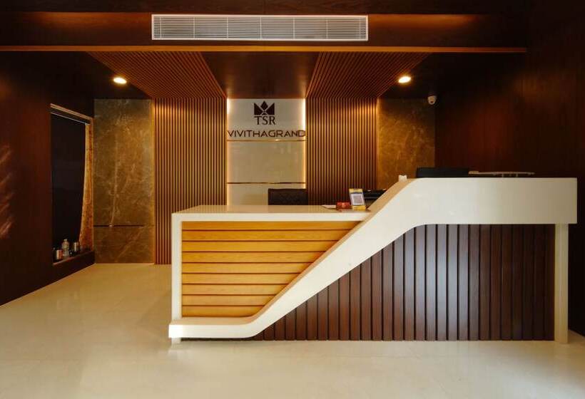 호텔 Tsr Vivitha Grand