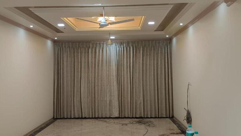 בית מלון כפרי Vedika Garden