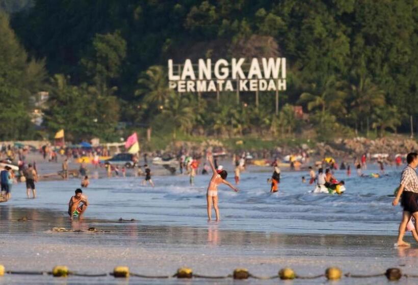 مُتل Lagenda Resthouse Cenang Beach