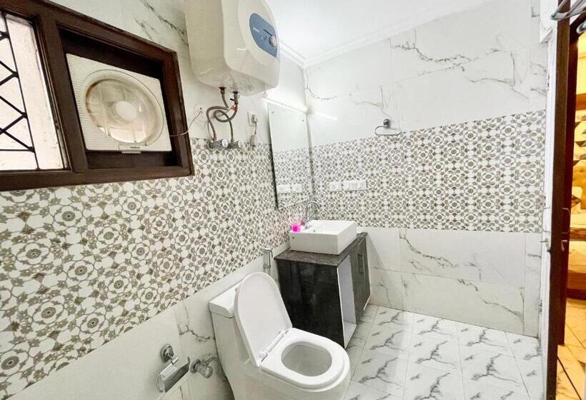 Mountain G ! Mussoorie होटल माउंटेन ஹோட்டல் மலை હોટેલ માઉન્ટેન ਹੋਟਲ ਮਾਊਂਟੇਨ Near Mall Road Hotel Wit