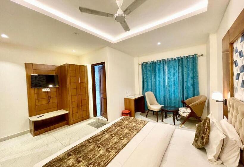 Mountain G ! Mussoorie होटल माउंटेन ஹோட்டல் மலை હોટેલ માઉન્ટેન ਹੋਟਲ ਮਾਊਂਟੇਨ Near Mall Road Hotel Wit