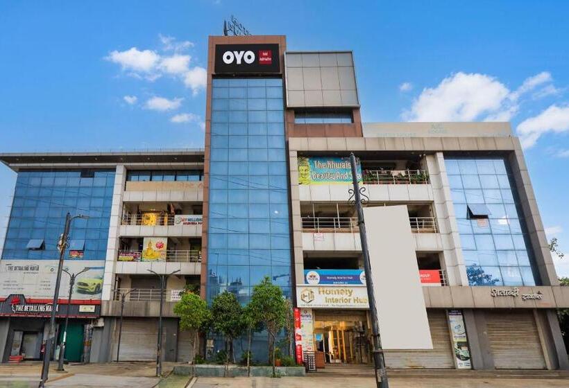 호텔 O Ashirvad Inn