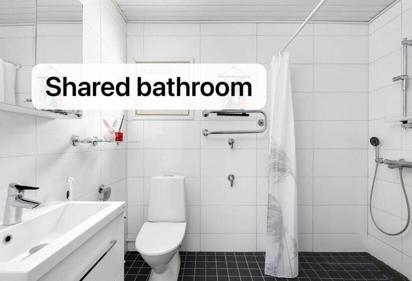 膳宿费 A Sofabed For Overnight Sleep Near Metro, Free Street Parking