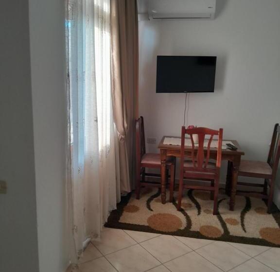 פנסיון Afd Vlore