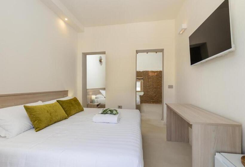 بنسيون Ausèntu Guest House