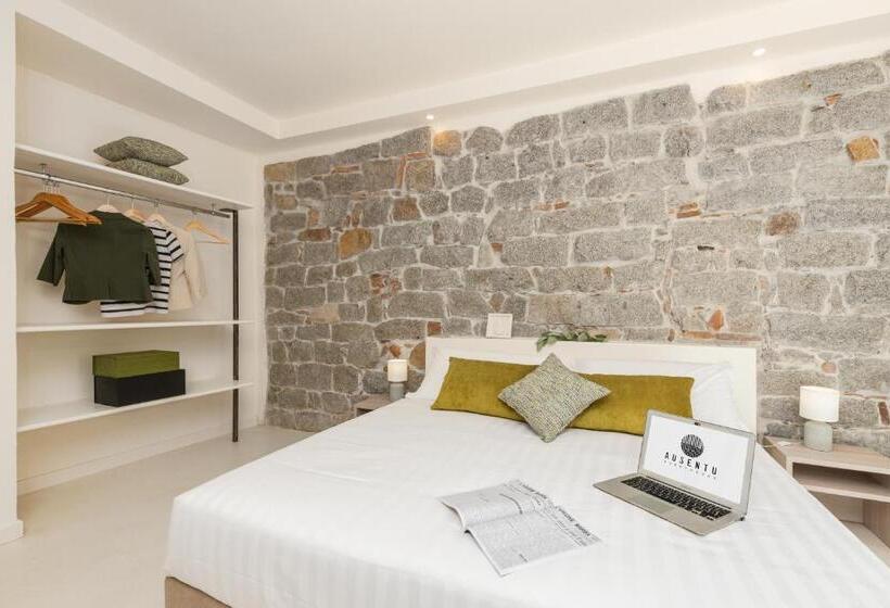 פנסיון Ausèntu Guest House