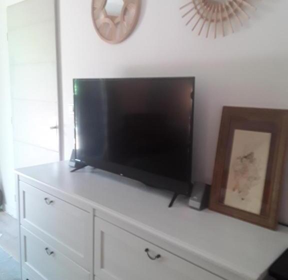 펜션 Chambre D Hôte équipée Avec Terrasse Verdoyante