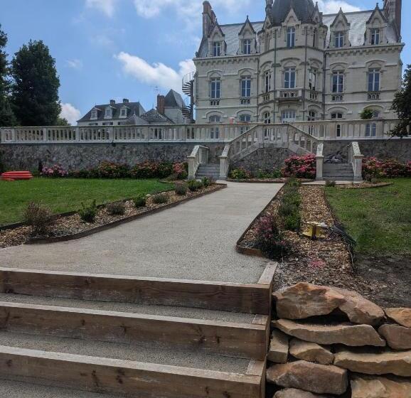 Пансион Chateau D Arts