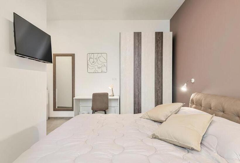 پانسیون Home 501 Guest House   La Spezia