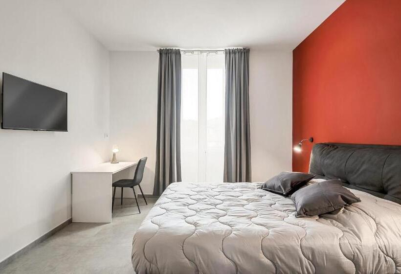 پانسیون Home 501 Guest House   La Spezia